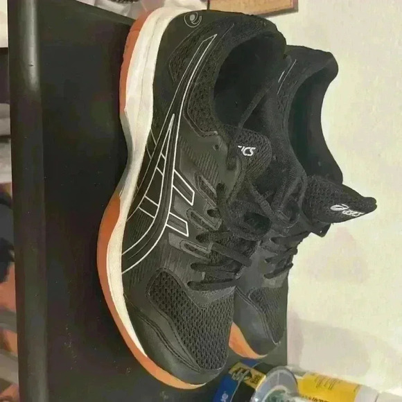 ASICS running shoes women’s size 9.5 - Picture 2 of 6